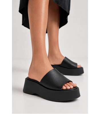 Μαύρο flatform με chunky σόλα
