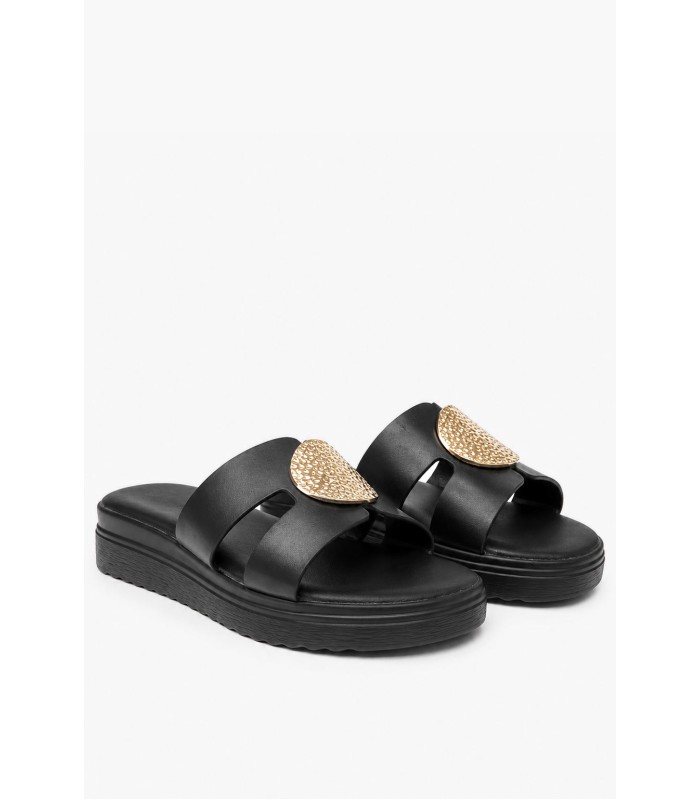 Μαύρα flatform με χρυσή διακοσμητική αγκράφα
