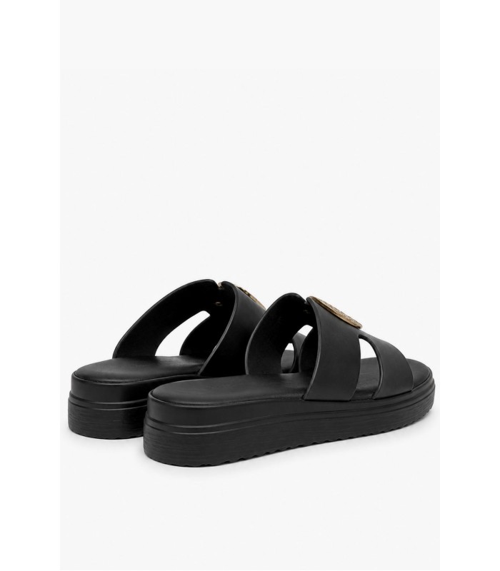 Μαύρα flatform με χρυσή διακοσμητική αγκράφα