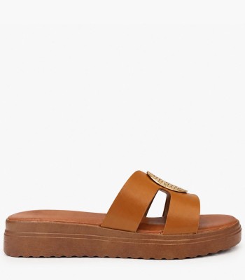 Κάμελ flatform με χρυσή διακοσμητική αγκράφα