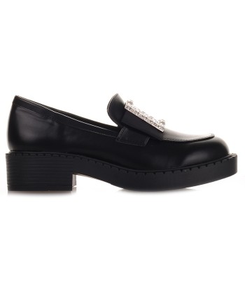 Μαύρα Loafers με αγκράφα 