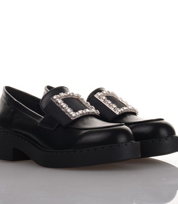Μαύρα Loafers με αγκράφα 